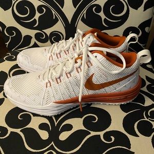 Nike Flywire Lunarlon white and burnt orange UT Longhorn shoe- new without tags